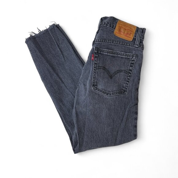 Levi Dark Denim Jeans Size 26 - Picture 1 of 4
